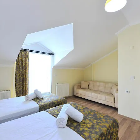 Aparthotel Ozgur *