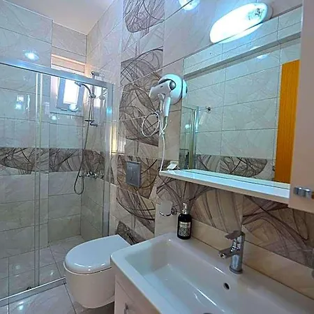 Ozgur 公寓式酒店 4*
